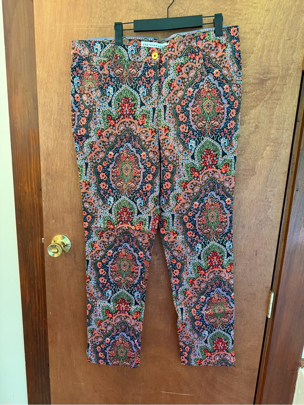 Patterned women’s Pants - Multicolor Paisley Print